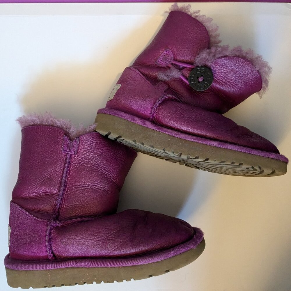 Pink Ugg Boots - Genuine Sheepskin - Toddler Little Kid Size 9